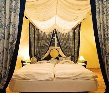 Maerchenhotel 贝恩卡斯特尔-屈斯 外观 照片